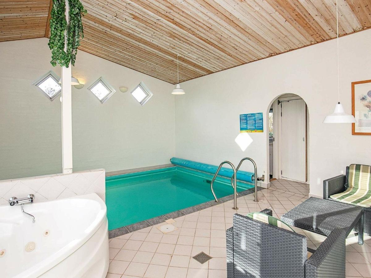 Holiday Home Helmklit II Fjand Gårde 部屋 写真